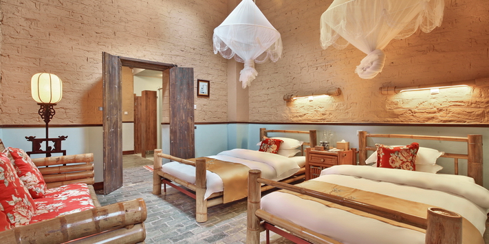 Yangshuo Village Inn is an unbeatable value for Yangshuo guesthouse accommodation just steps to Moon Hill.